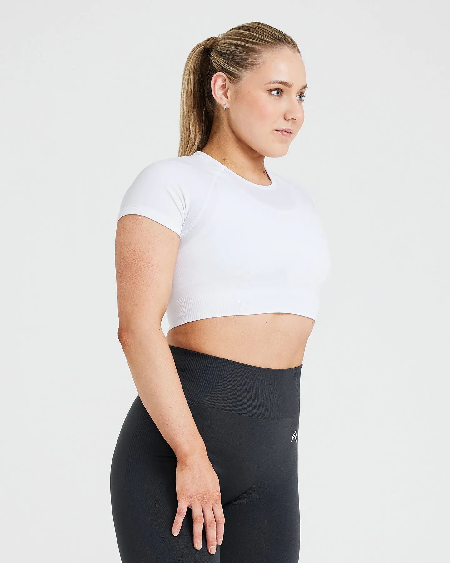 Classic Seamless 2.0 Short Sleeve Crop Top | White