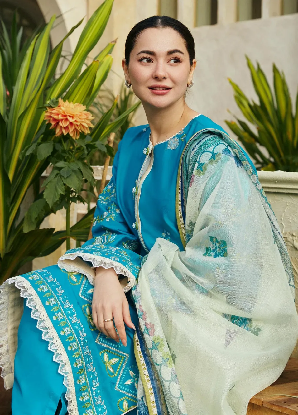 Coco By Zara Shahjahan Embroidered Jacquard Unstitched 3 Piece Suit - ZSJ24CL 8B ZOYA