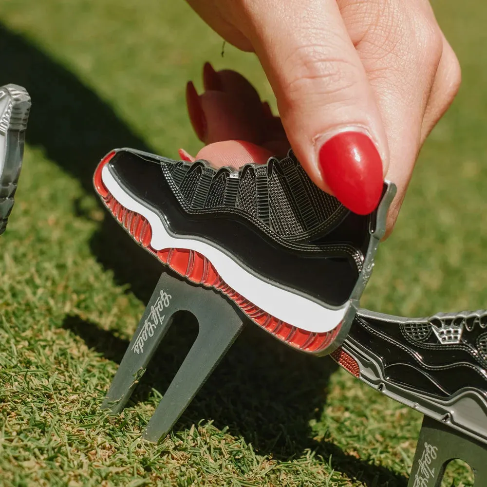 High Tops 11's Divot Tool in Black