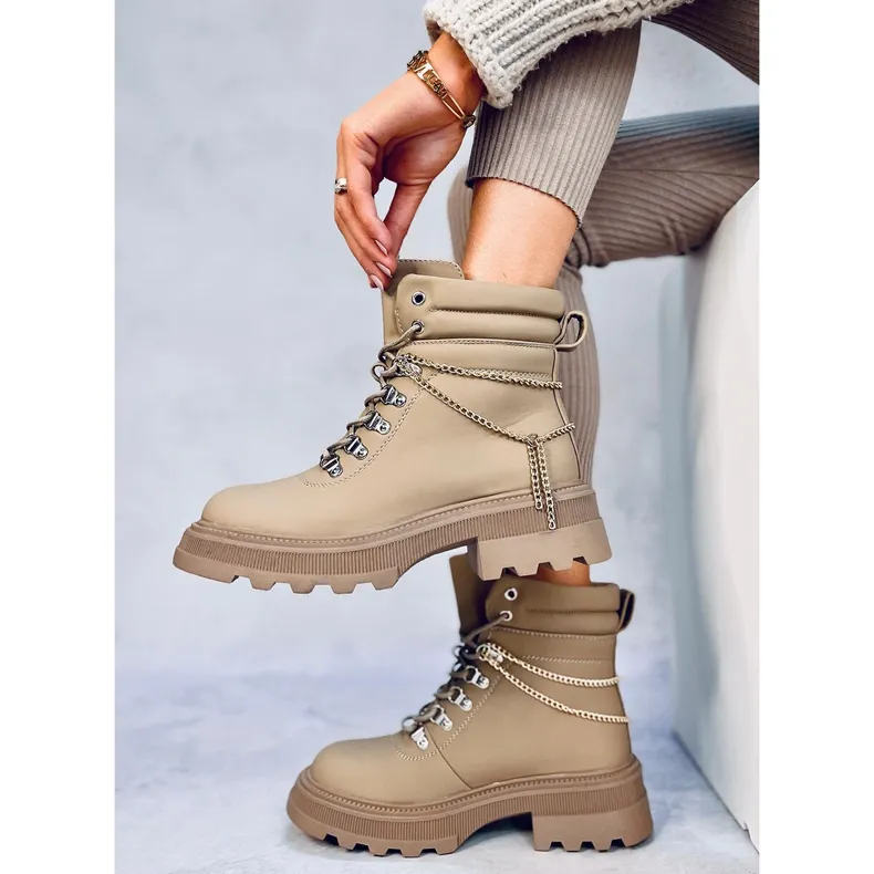 Hudson Apricot Trapper Boots beige