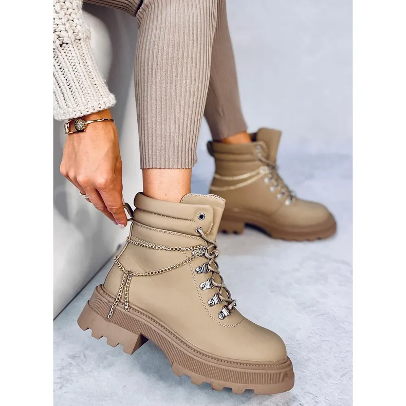 Hudson Apricot Trapper Boots beige