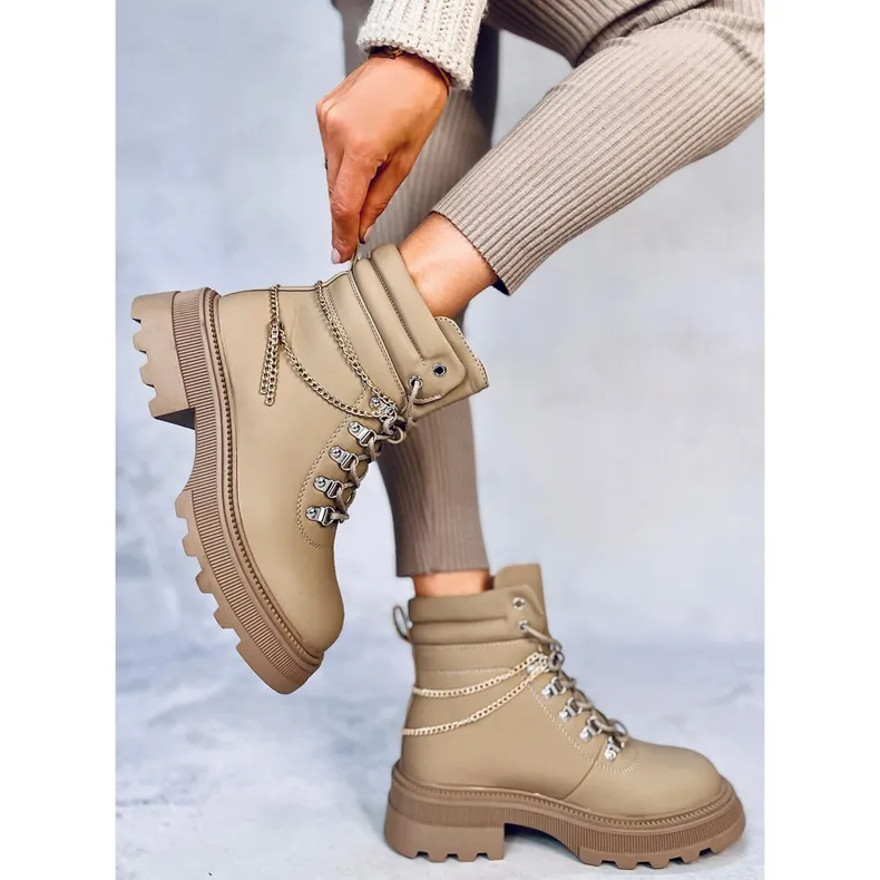 Hudson Apricot Trapper Boots beige