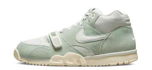 NIKE AIR TRAINER 1