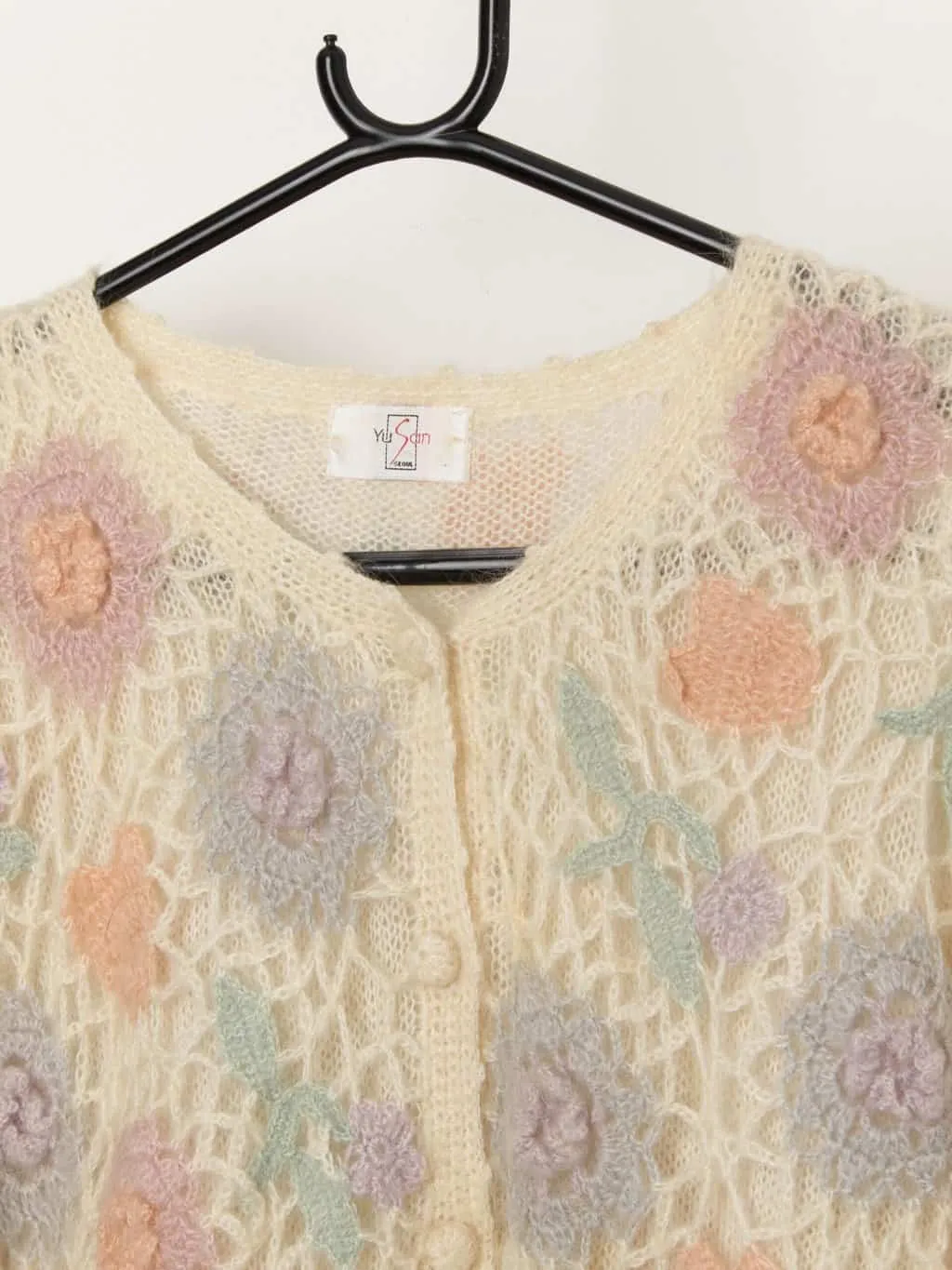 Pretty vintage pastel knitted fluffy cardigan – Medium / Large