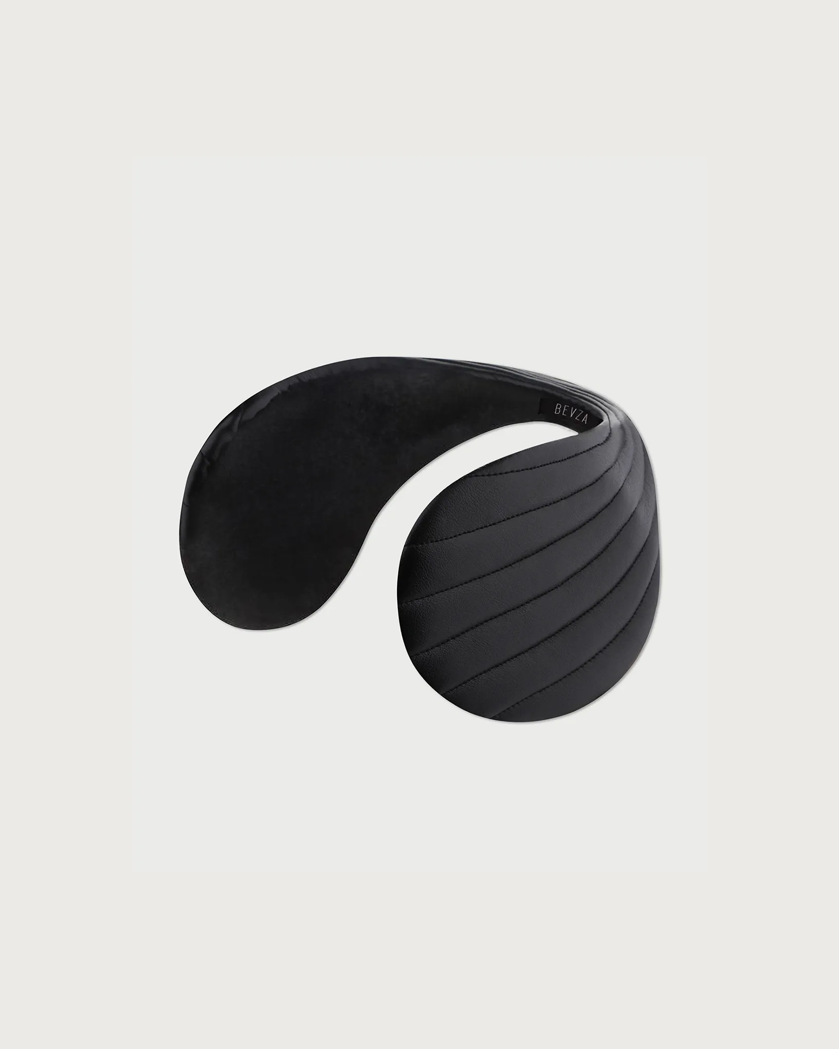 SEASHELL BLACK EARMUFFS