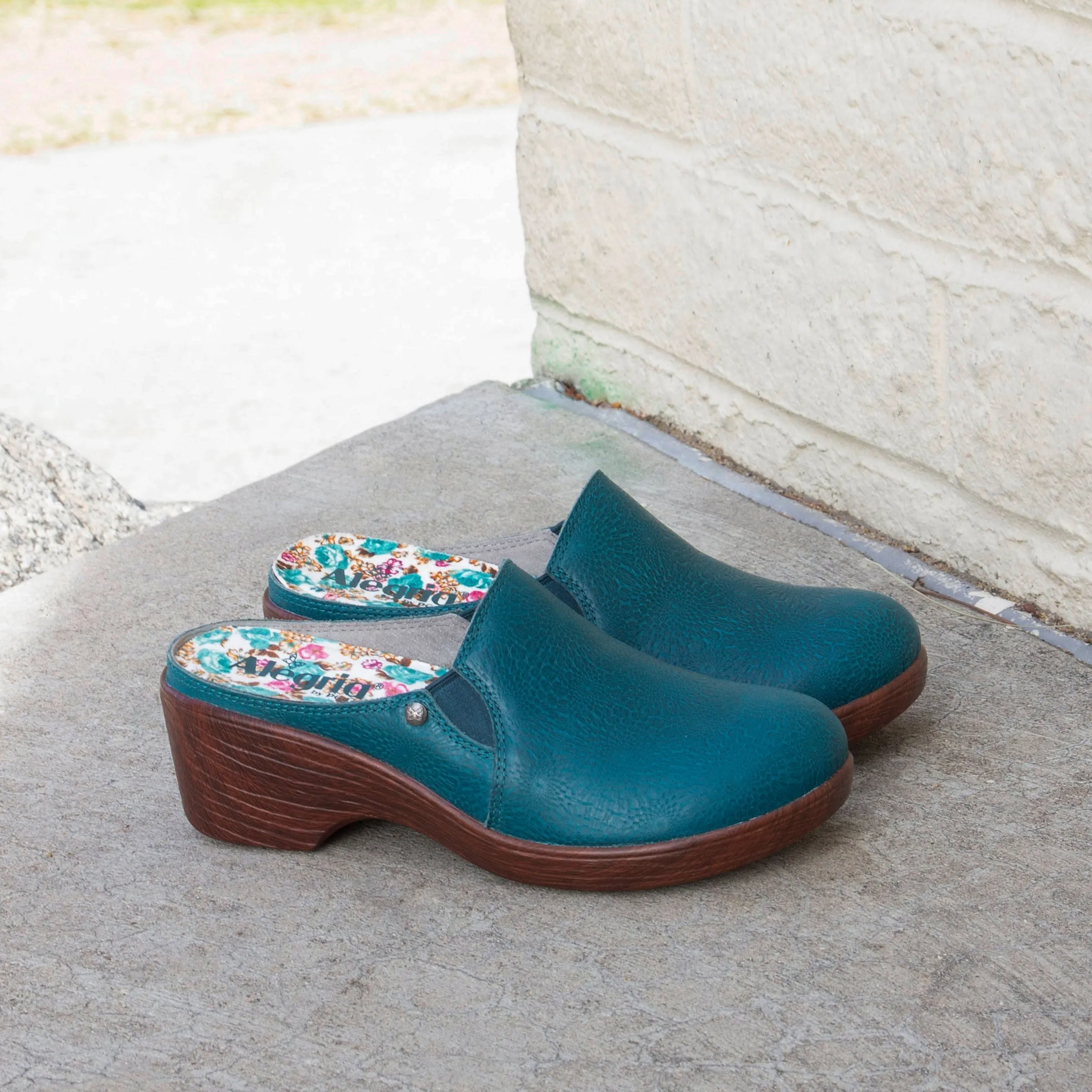 Sereniti Roman Candle Teal Shoe