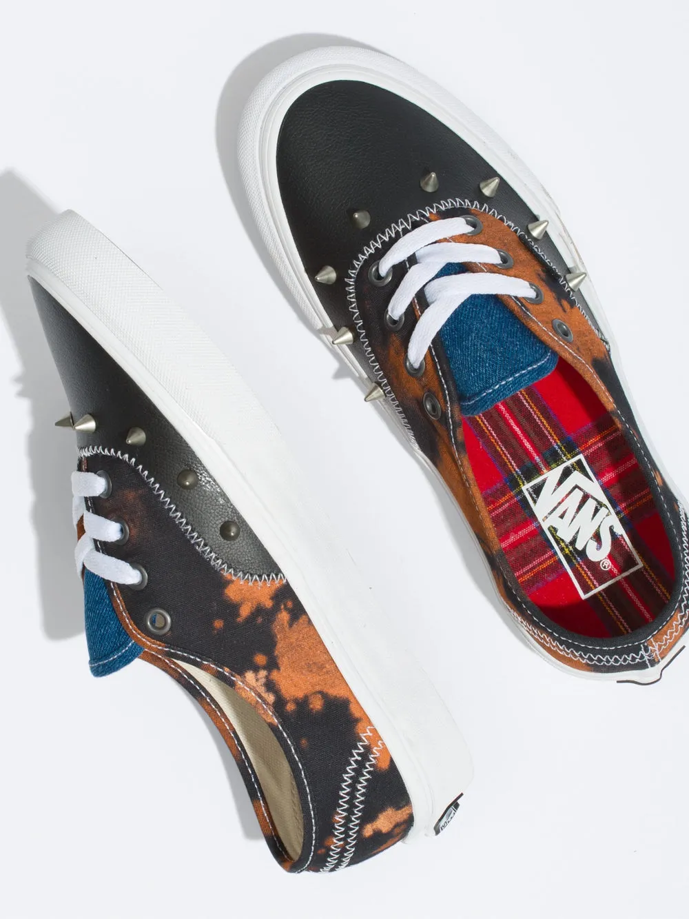 VANS WOMENS VANS AUTHENTIC TARTAN DAZE SNEAKER - CLEARANCE