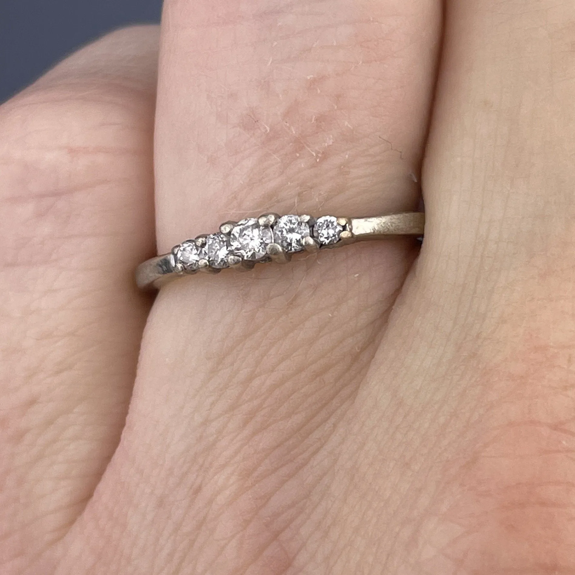 Vintage 10K White Gold Five Stone Diamond Ring, Sz 6