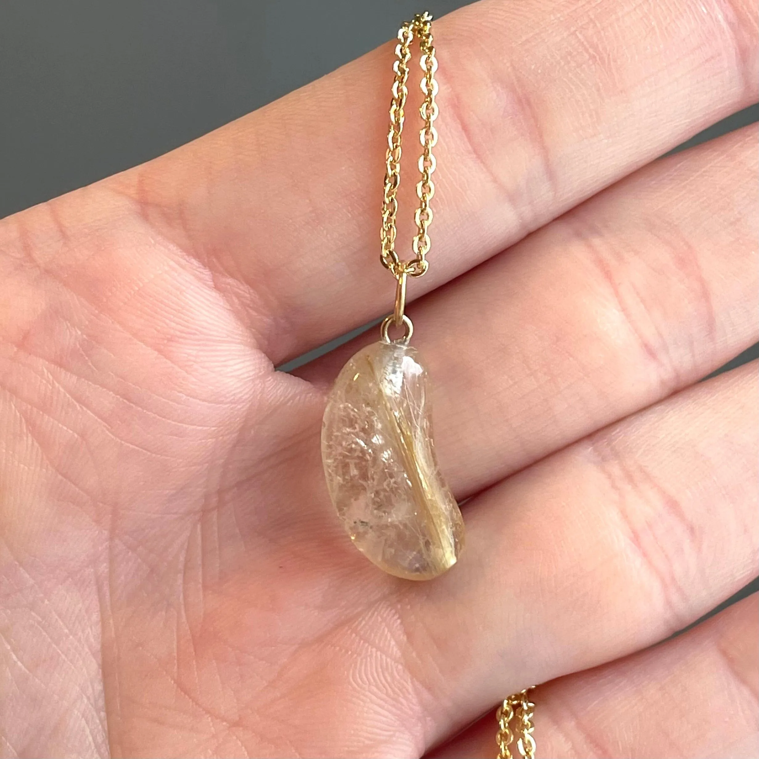 Vintage 18K Gold Rutilated Quartz Bean Pendant Necklace