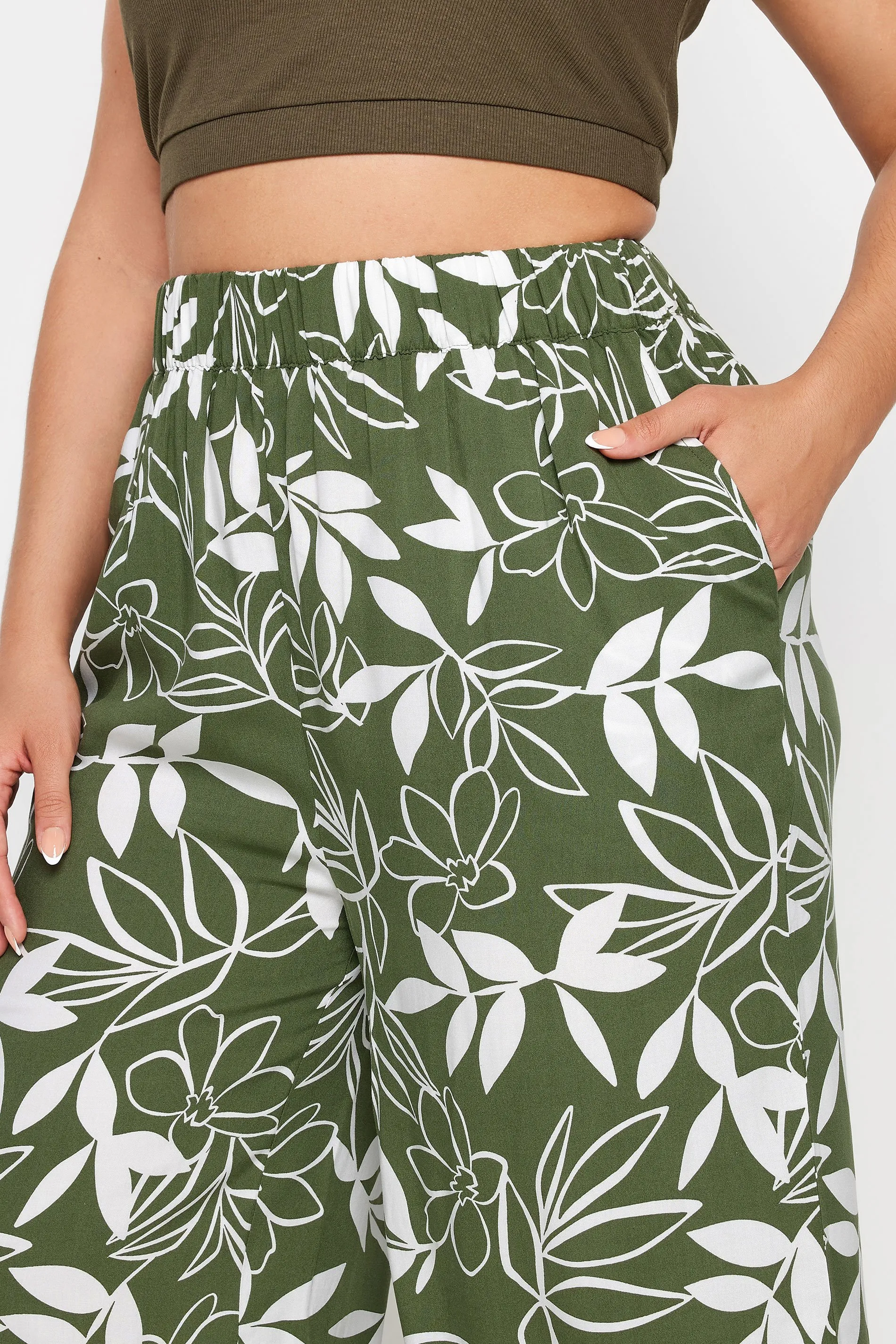 YOURS Curve Green Leaf Print Cropped Trousers